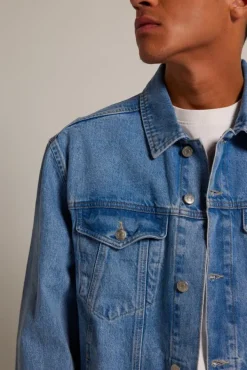 Jassen<America Today Jas Brandon Mediumused