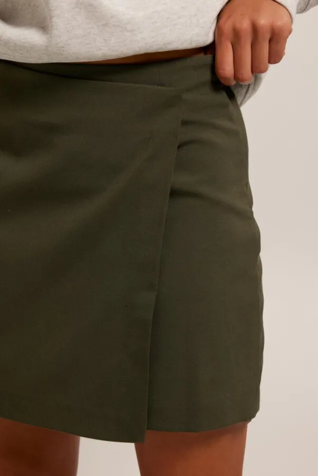 Rokken<America Today Rok Reina Black|Army